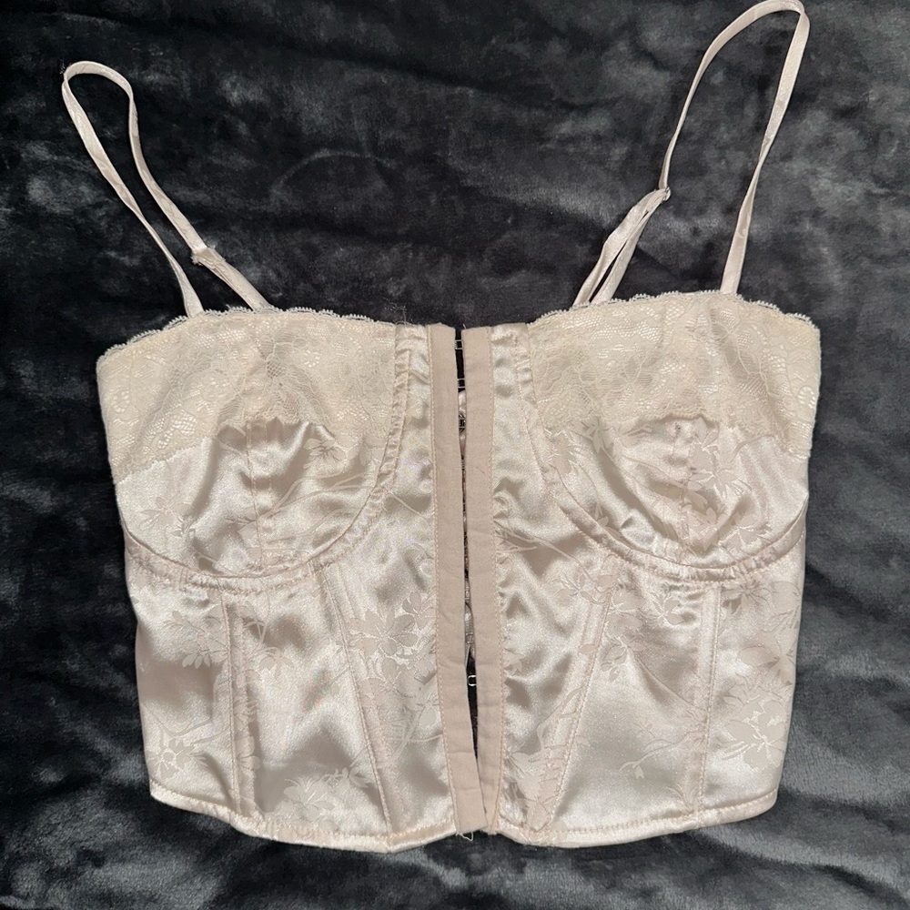 La Hearts Cream Lace Bustier